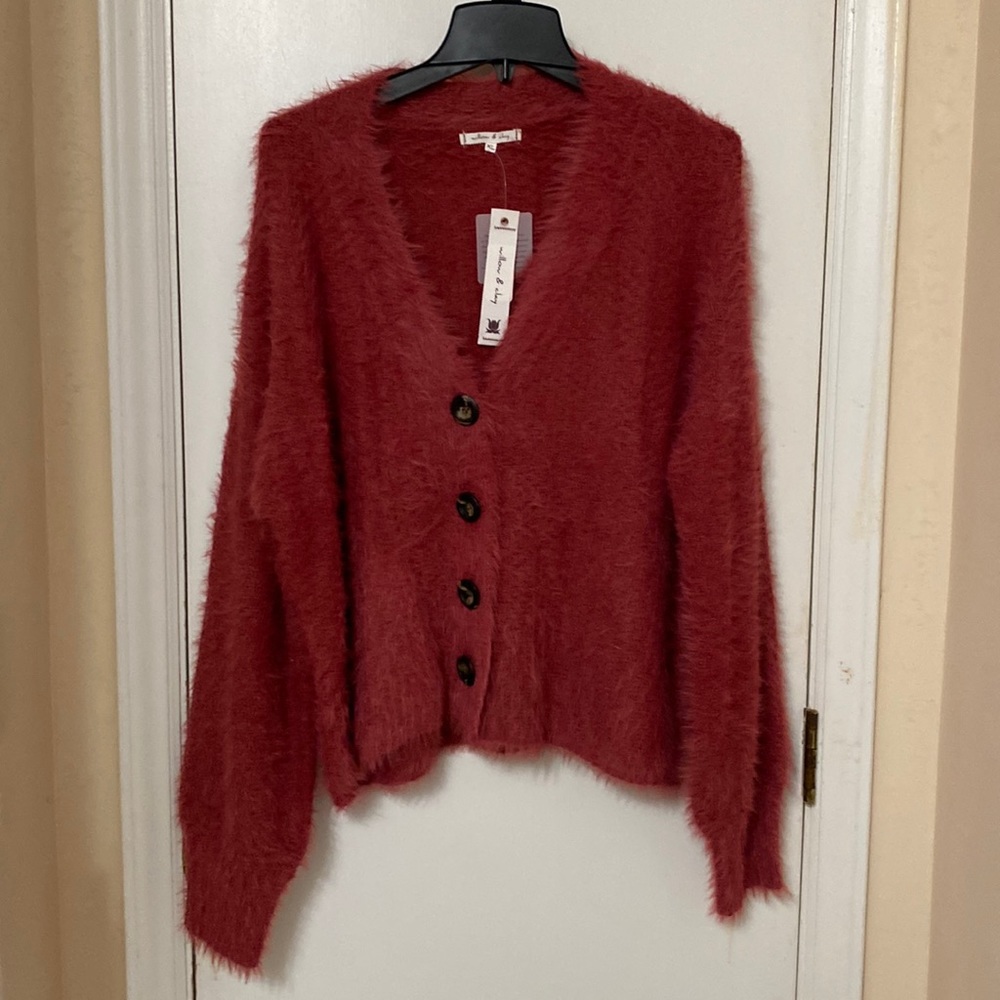 Willow & Clay Samantha Fuzzy Cropped Sweater